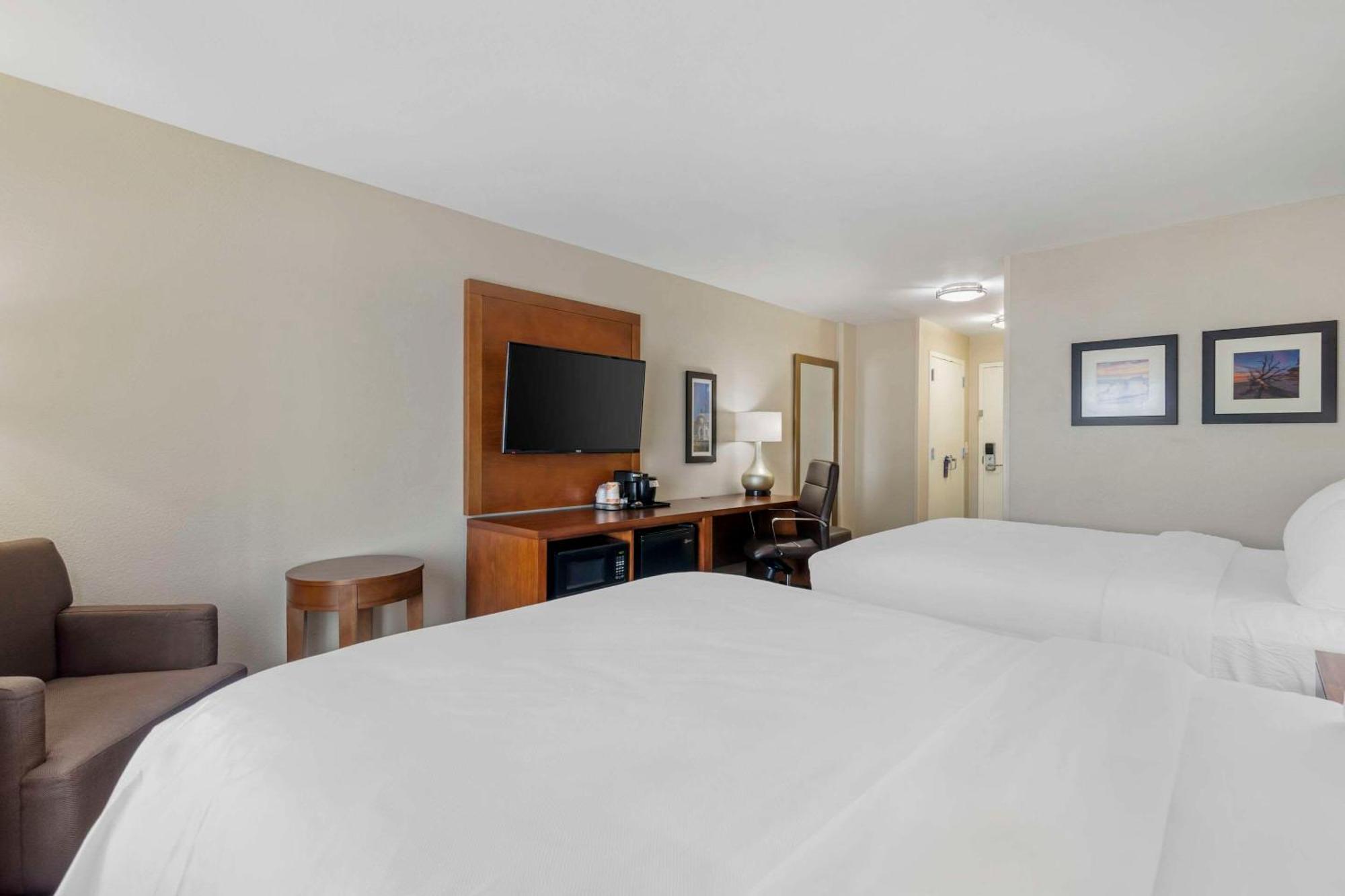 Comfort Inn & Suites Brunswick Ngoại thất bức ảnh