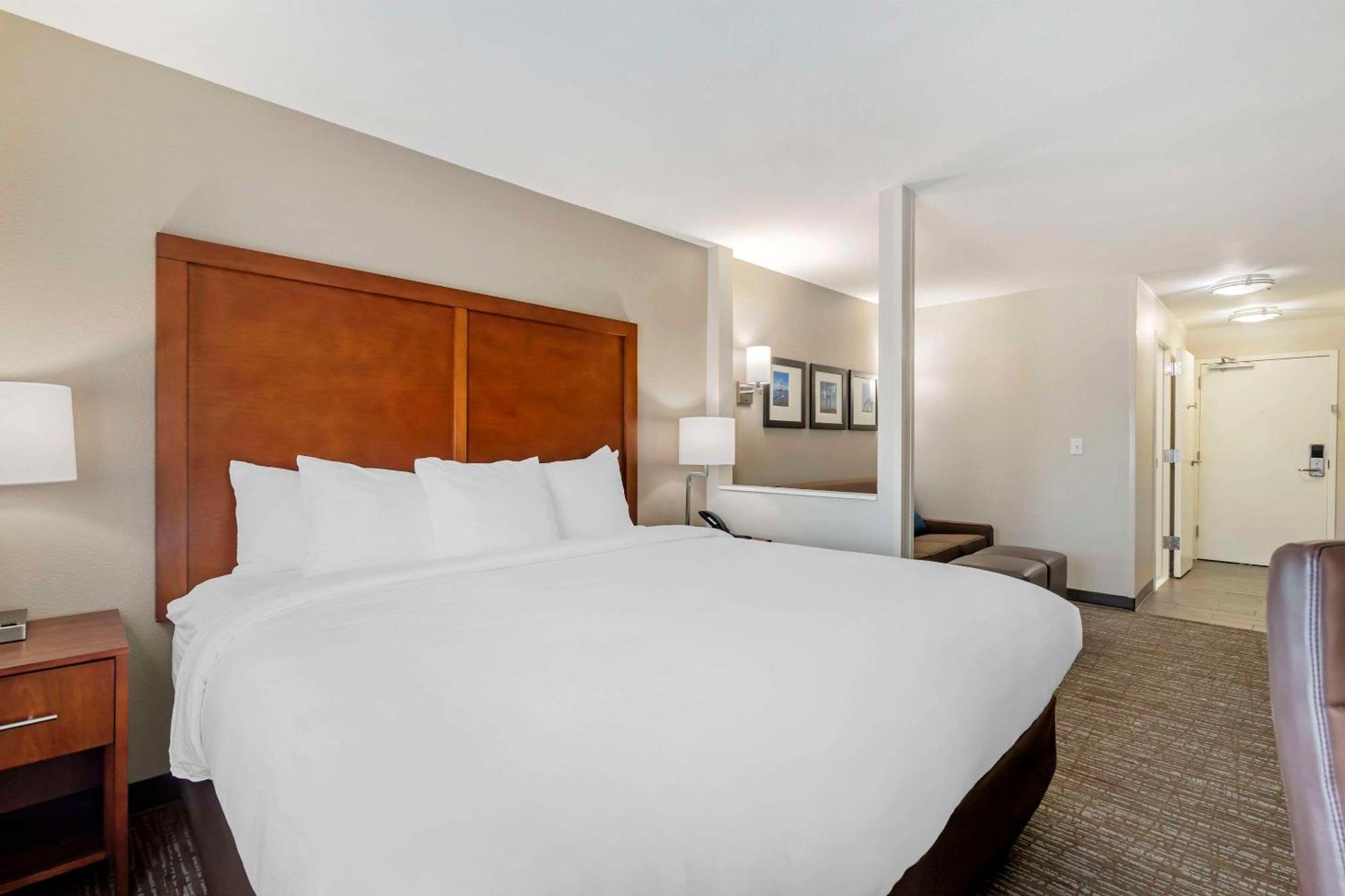 Comfort Inn & Suites Brunswick Ngoại thất bức ảnh