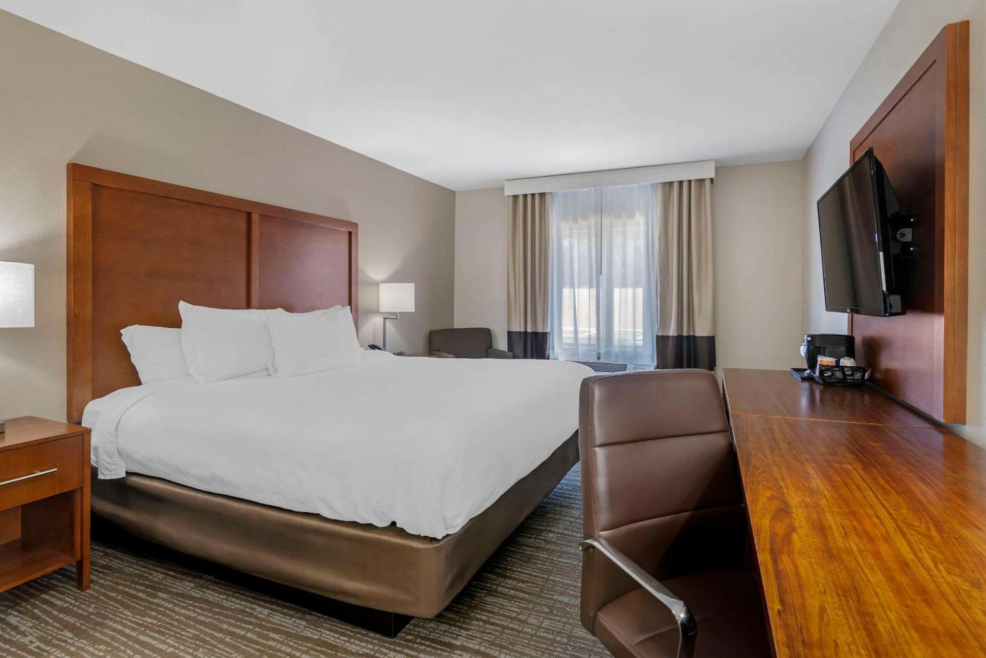 Comfort Inn & Suites Brunswick Ngoại thất bức ảnh